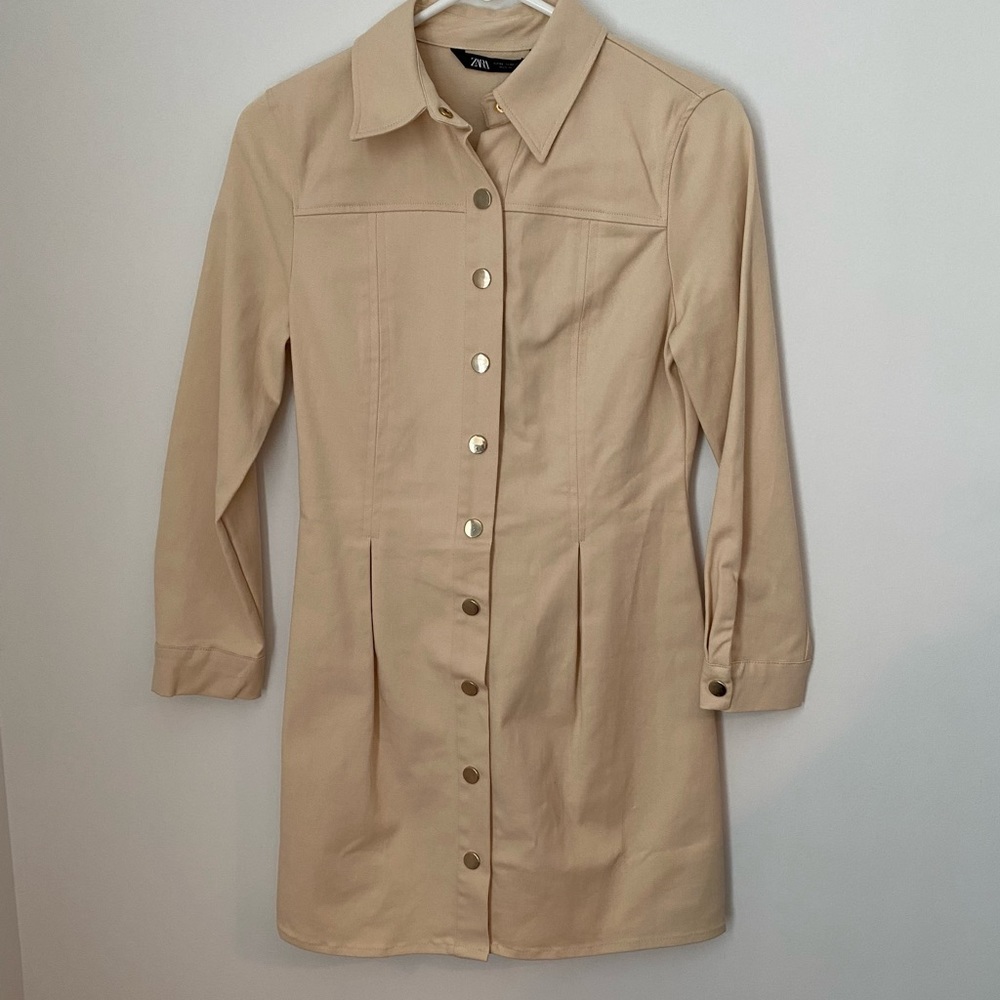 Zara NWT Tan with Gold Button Snap Long Sleeve Collared Mini Dress